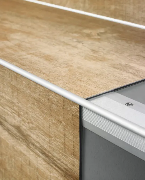 Vitality lépcsőprofil külső sarkokra ragasztós vinylhez