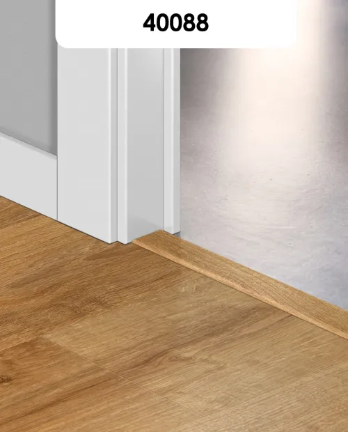 Quick Step Alpha Bloom dekorazonos vinyl burkolatváltó sín