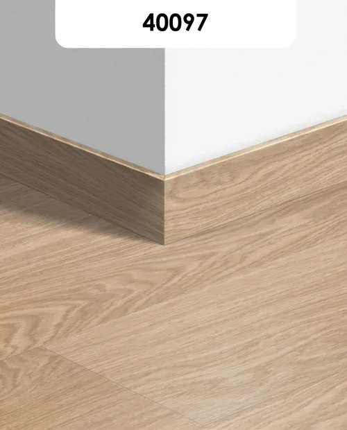Quick Step Alpha Bloom 58 mm-es dekorazonos vinyl szegélyléc