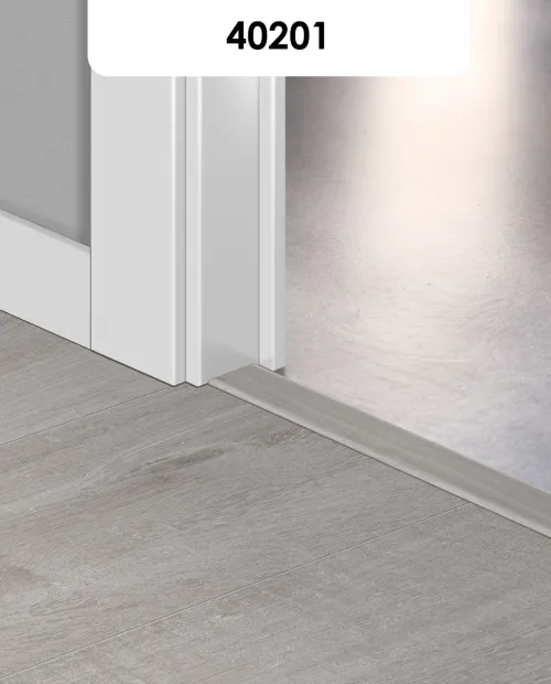Quick Step Alpha Bloom dekorazonos vinyl burkolatváltó sín