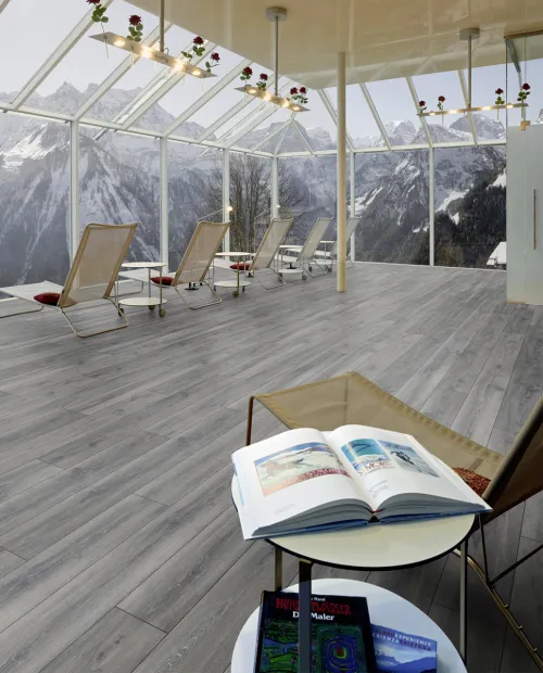 Swiss Krono laminált padló Grand Selection Evolution Graphite Oak 4510