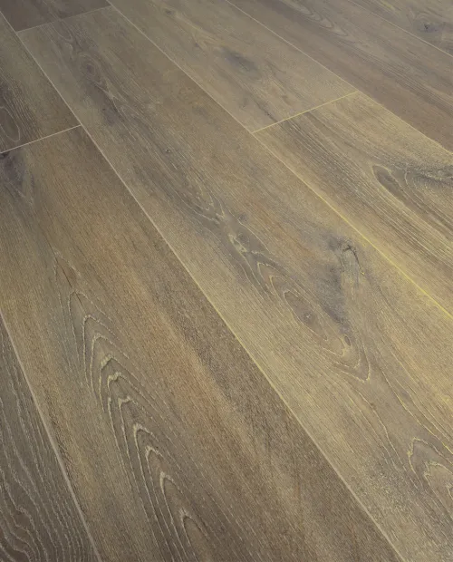 Swiss Krono laminált padló Grand Selection Evolution Bronze Oak 4516