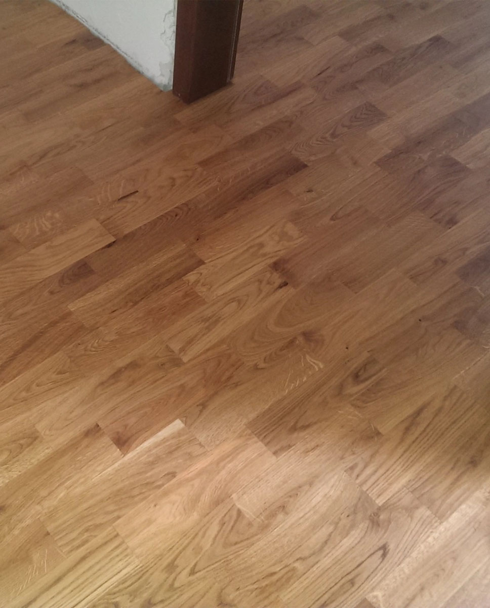 Kétrétegű parketta Tölgy lakkozott 800x90x13mm