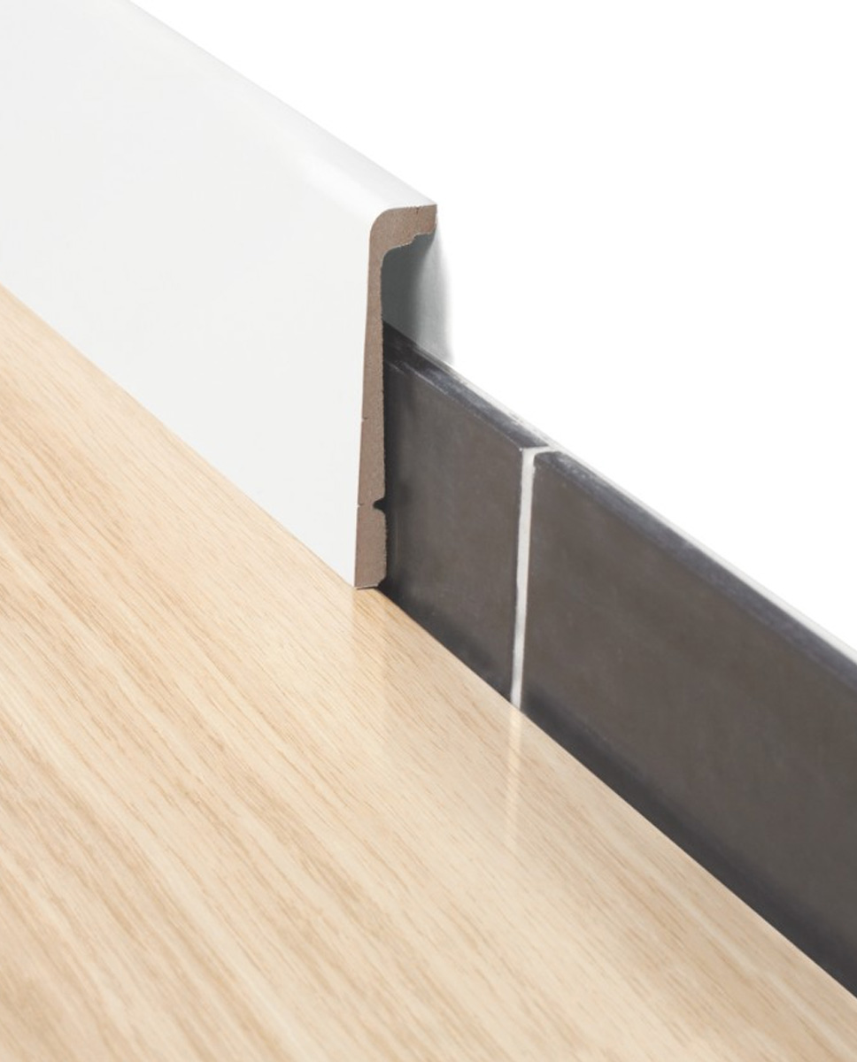 Quick Step laminált padló szegélyléc Cover 129mm QSISKRCOVER