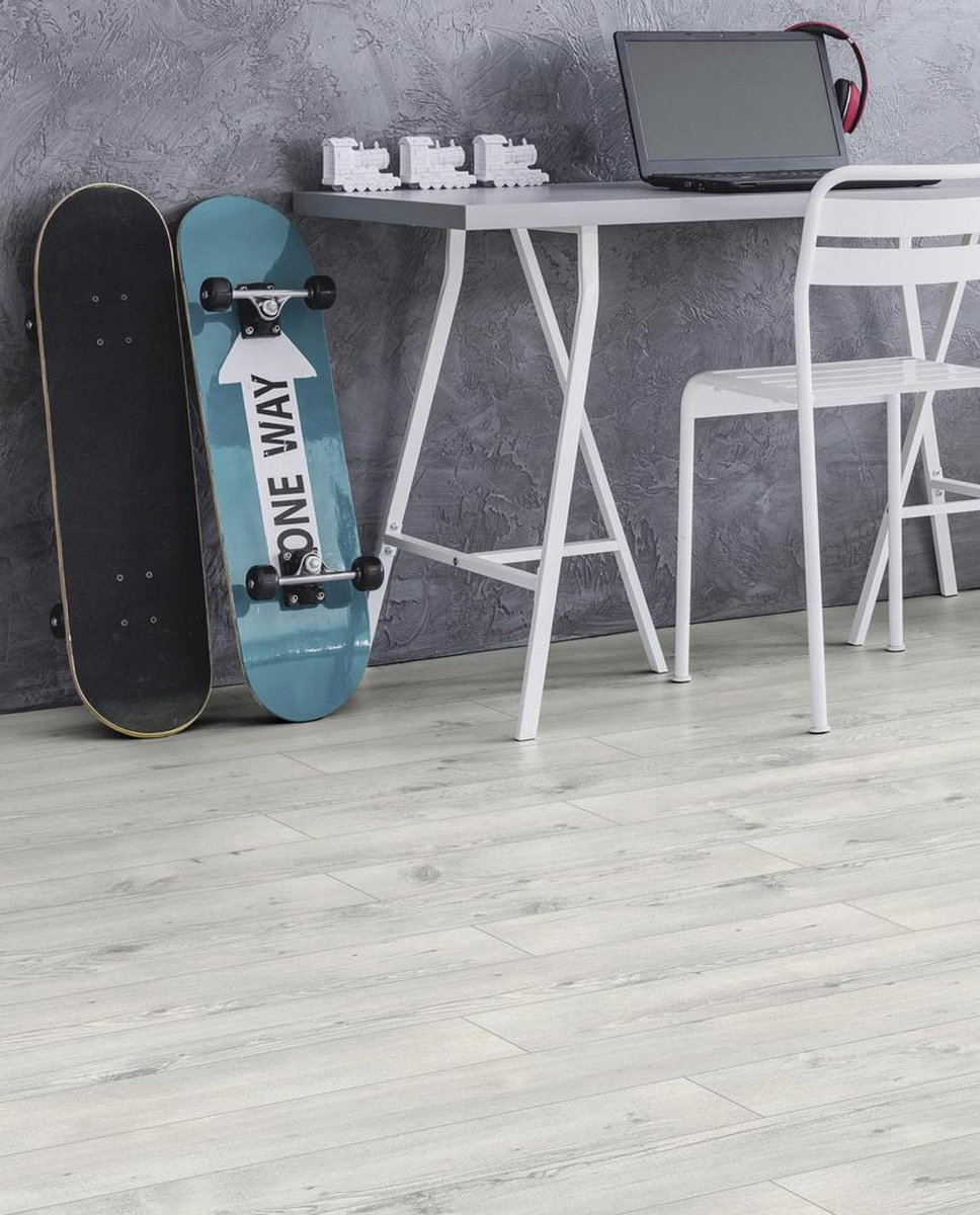 Kaindl laminált padló Classic Touch Széles 8 mm 34053