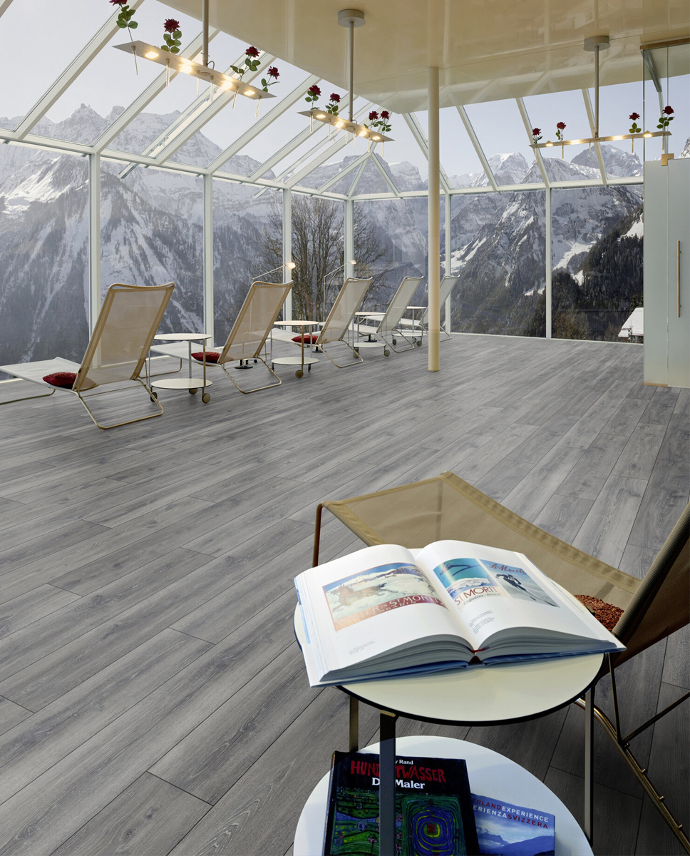 Swiss Krono laminált padló Grand Selection Evolution Graphite Oak 4510